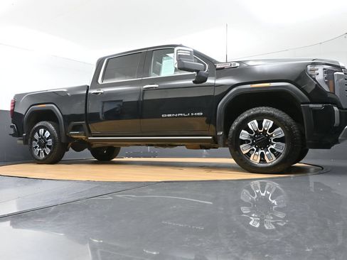 Used 2024 GMC Sierra 2500 Denali w/ Denali Reserve Package AWD/4WD image 52
