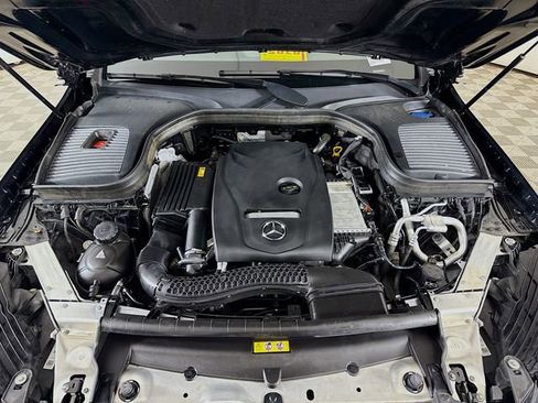 Used 2018 Mercedes-Benz GLC 300 4MATIC image 29