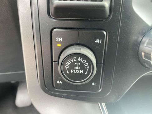 New 2025 Ford F150 Lariat w/ Equipment Group 502A High image 18