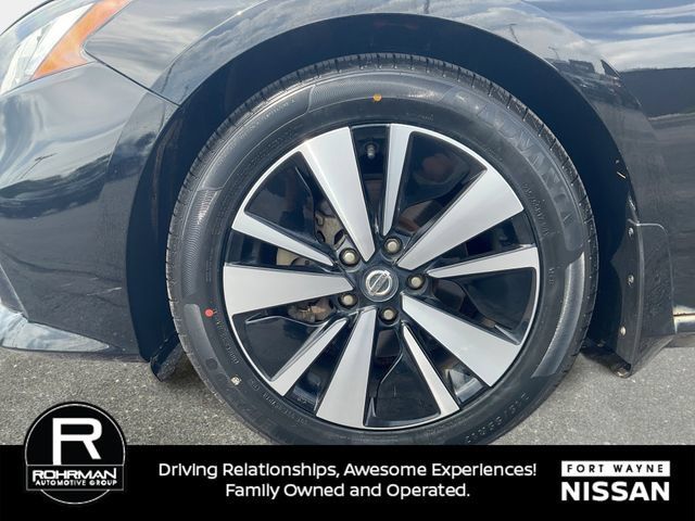 Used 2022 Nissan Altima 2.5 SL FWD image 11