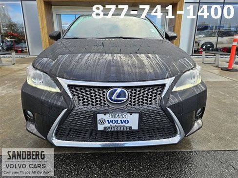 Used 2016 Lexus CT 200h image 2