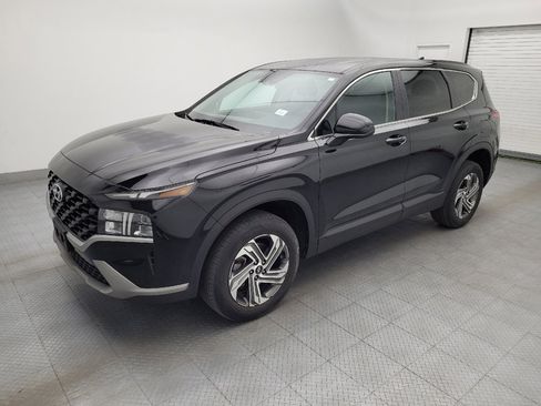 Used 2023 Hyundai Santa Fe SE AWD/4WD image 2