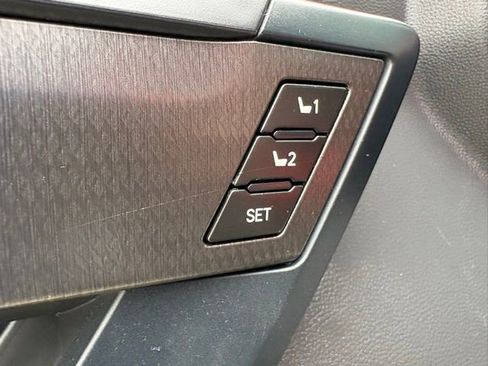 Used 2024 Toyota Tundra Limited image 26