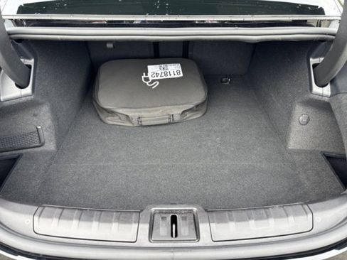 Used 2022 Porsche Taycan image 19