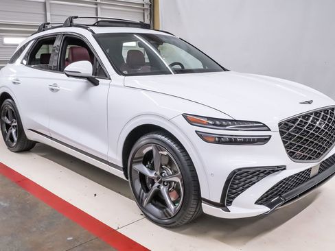 Certified 2026 Genesis GV70 2.5T Sport Prestige AWD/4WD image 4