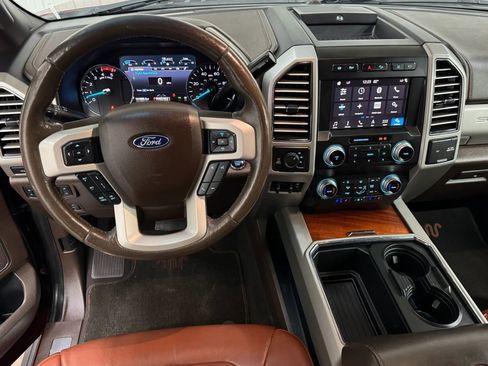 Used 2019 Ford F250 King Ranch w/ King Ranch Ultimate Package AWD/4WD image 14