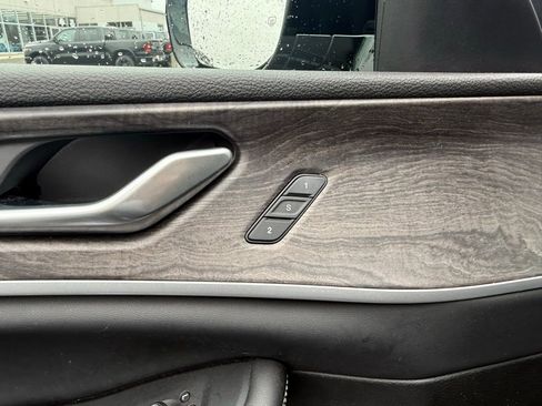 Used 2023 Jeep Grand Cherokee L Limited image 14