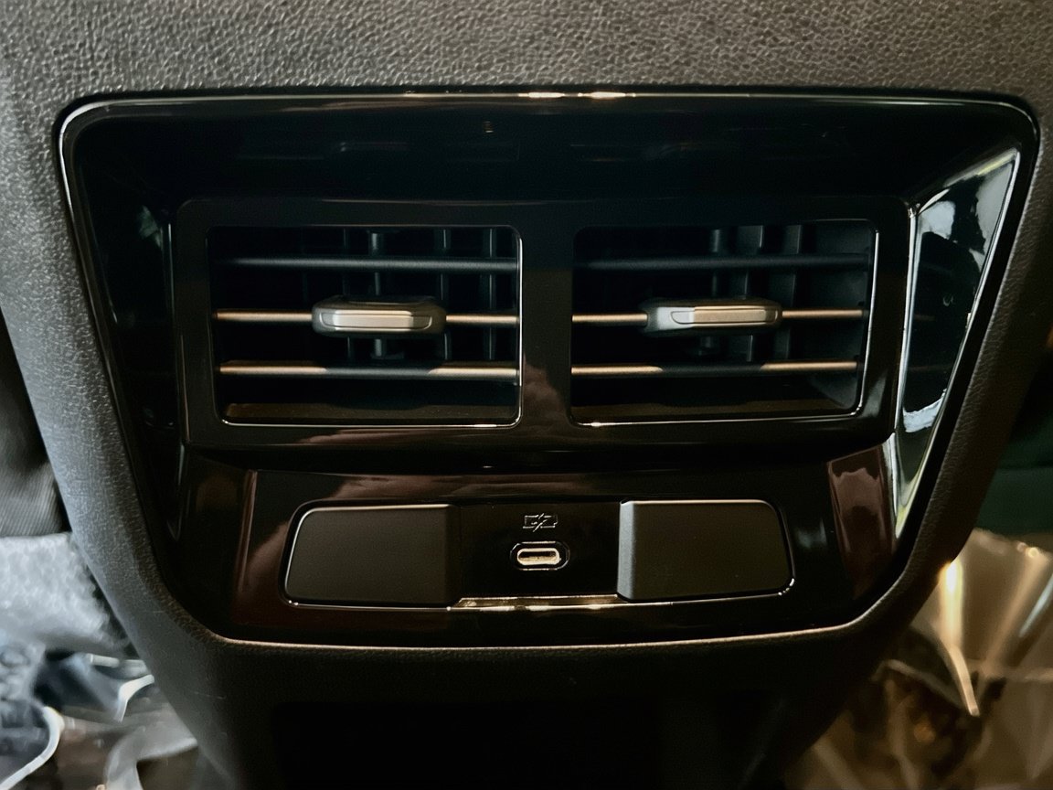 Used 2024 Chevrolet Colorado LT RWD image 17