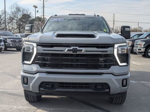Used 2024 Chevrolet Silverado 2500 LTZ w/ LTZ Plus Package image 8