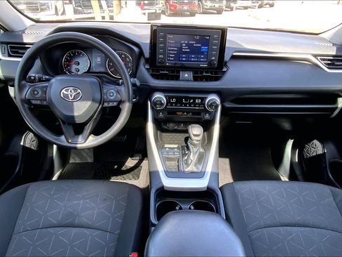 Used 2021 Toyota RAV4 XLE w/ Convenience Package image 15
