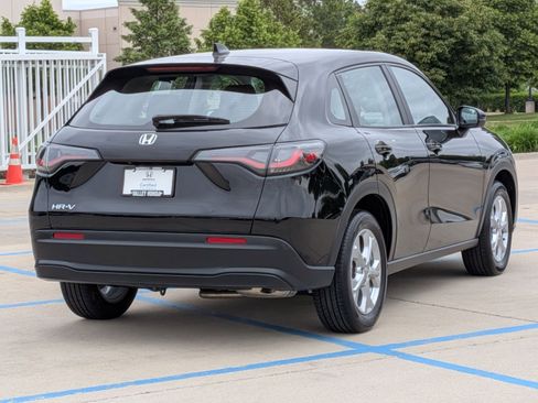 Used 2024 Honda HR-V LX image 6