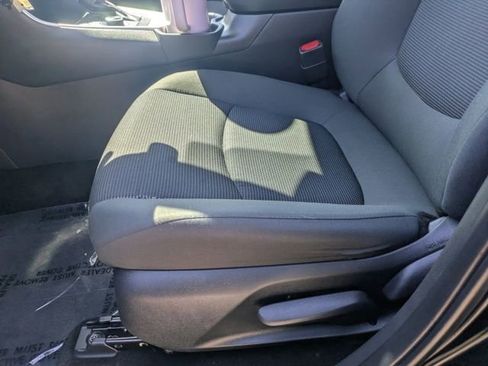 Used 2024 Toyota RAV4 LE AWD/4WD image 19