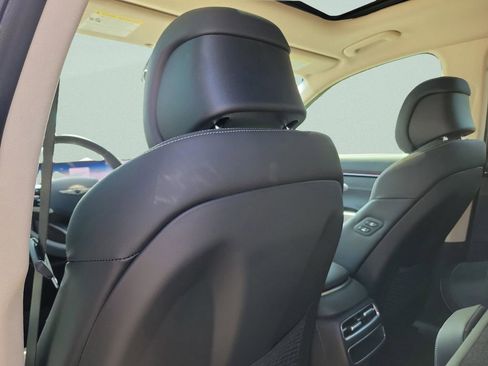 New 2026 Genesis GV70 2.5T Select AWD/4WD image 27