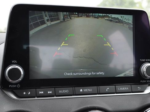 Used 2025 Nissan Sentra SV FWD image 13