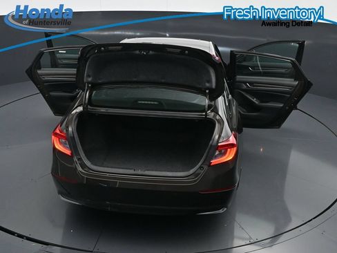 Used 2018 Honda Accord Touring image 48