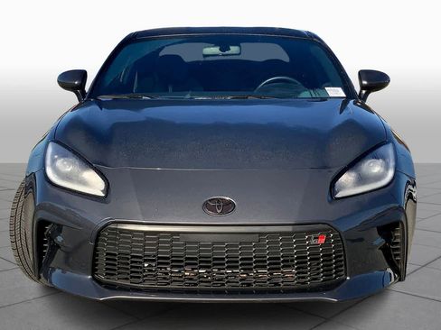 Used 2023 Toyota GR86 Premium image 3