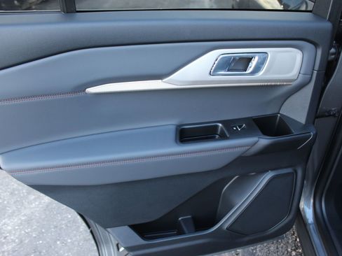 New 2026 Ford Explorer Active image 17