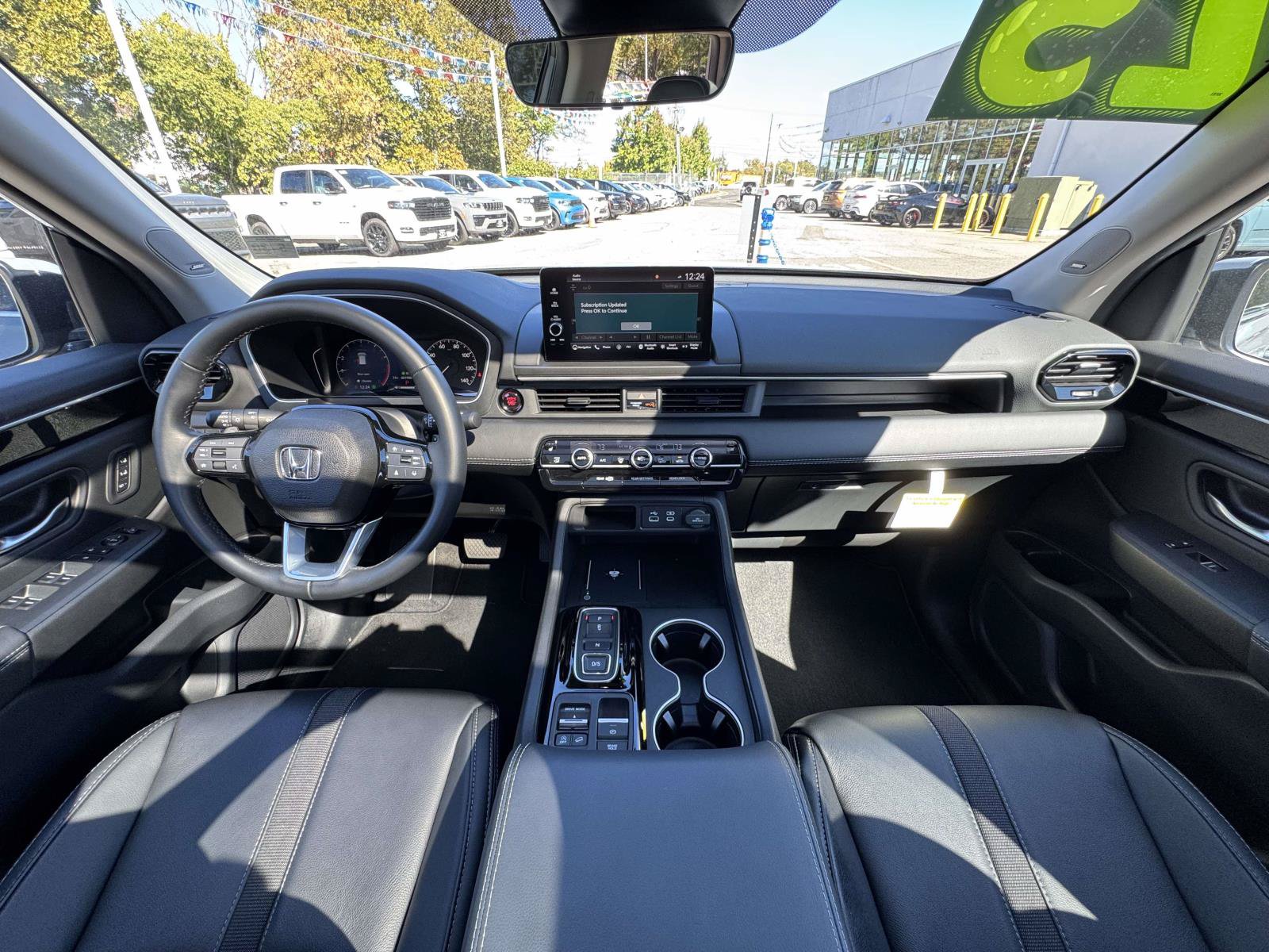 Used 2025 Honda Pilot Touring image 38