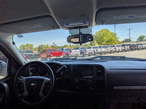 Used 2013 Chevrolet Silverado 1500 LT image 18