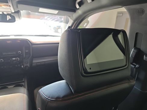 Used 2021 Nissan Titan PRO-4X w/ Pro-4x Convenience Package image 26