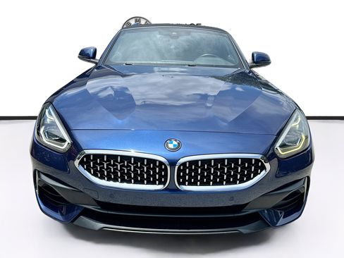 Used 2019 BMW Z4 sDrive30i w/ Convenience Package RWD image 2