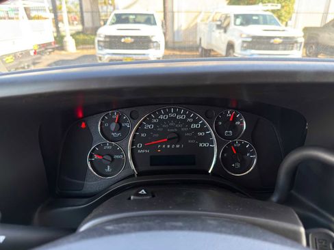New 2025 Chevrolet Express 2500 w/ Driver Convenience Package image 25