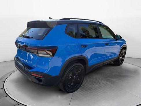 New 2026 Volkswagen Taos SE AWD/4WD image 7