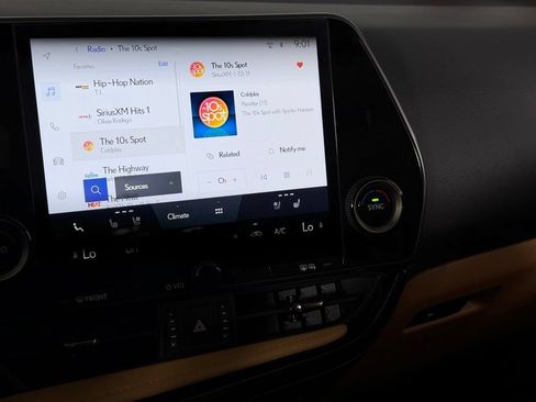 Used 2025 Lexus NX 250 FWD w/ Premium Package image 20