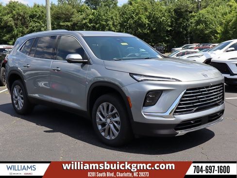 New 2025 Buick Enclave Preferred image 1