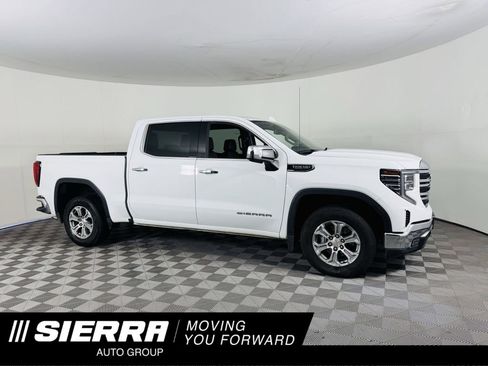 Used 2025 GMC Sierra 1500 SLT RWD image 1