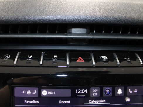 Used 2024 Jeep Grand Cherokee Altitude AWD/4WD image 34