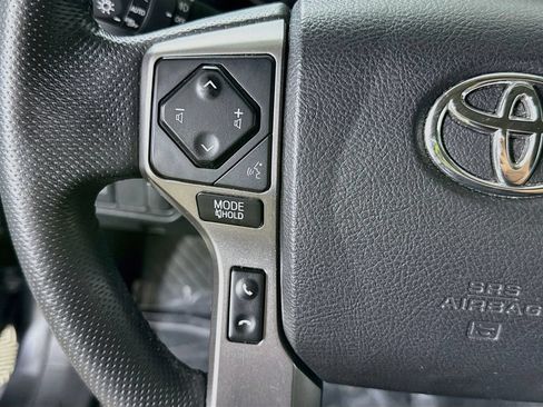 Certified 2021 Toyota Tacoma SR5 AWD/4WD image 21