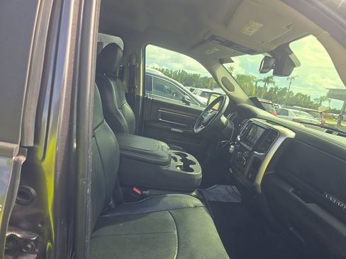 Used 2018 RAM 1500 Laramie RWD image 11