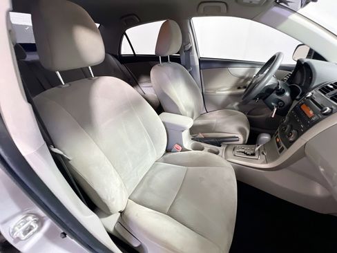 Used 2011 Toyota Corolla LE image 30