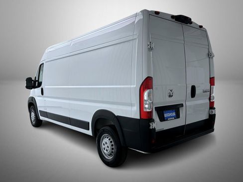 Used 2025 RAM ProMaster 2500 w/ Convenience Group FWD image 7