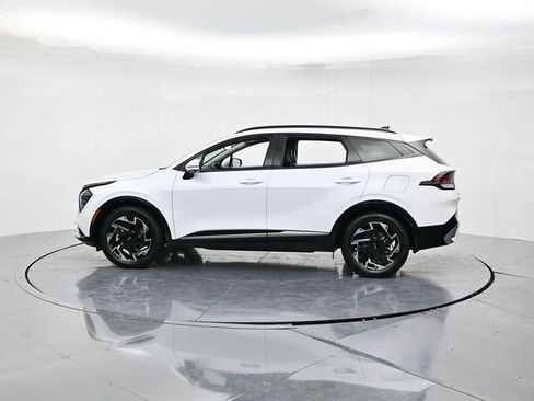 Used 2025 Kia Sportage SX image 8
