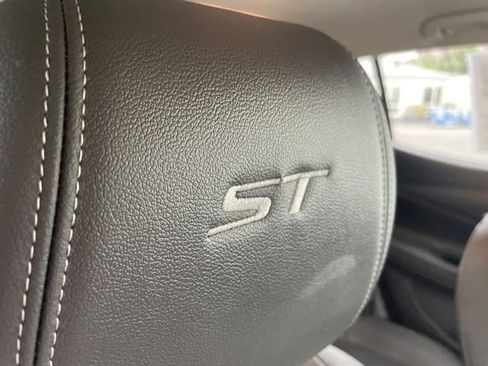 Used 2024 Buick Encore GX Sport Touring image 26