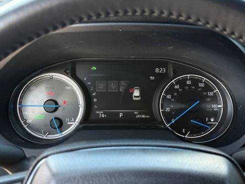 Used 2024 Toyota Venza AWD/4WD image 20