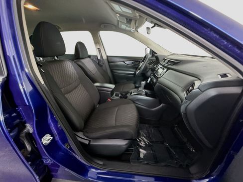 Used 2020 Nissan Rogue S FWD image 28