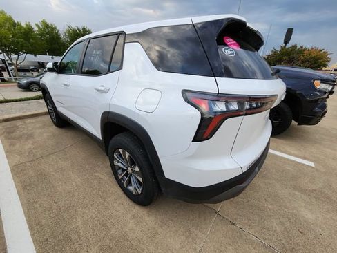 Used 2026 Chevrolet Equinox LT FWD image 6