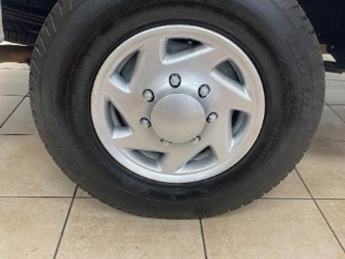 Used 2014 Ford E-250 and Econoline 250 w/ Power Group image 27