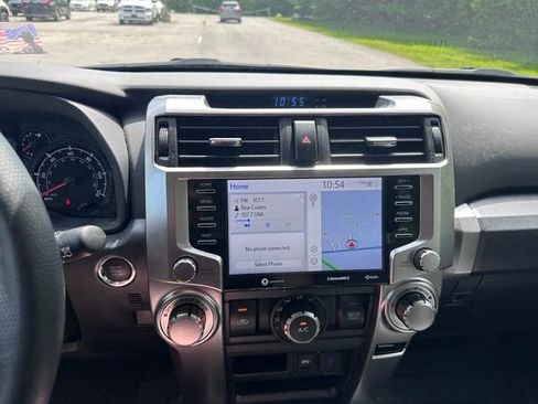 Used 2023 Toyota 4Runner SR5 AWD/4WD image 14