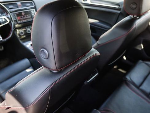 Used 2016 Volkswagen GTI SE image 47