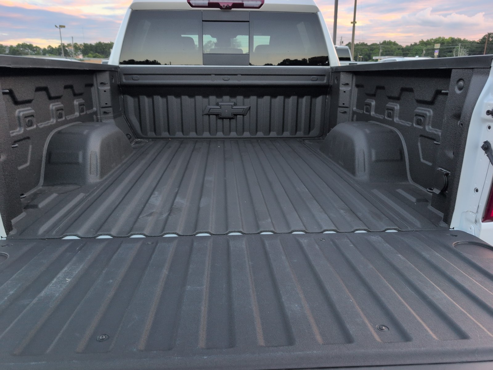 Used 2025 Chevrolet Silverado 1500 High Country AWD/4WD image 15