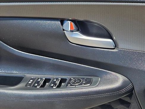 Used 2019 Hyundai Santa Fe SEL FWD image 11