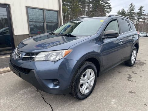 Used 2014 Toyota RAV4 LE image 1