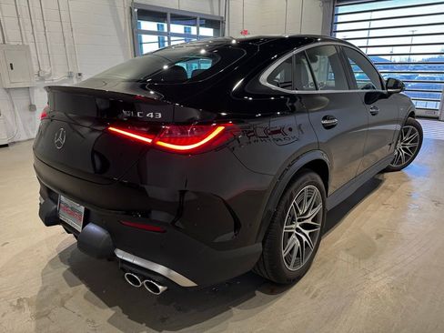 Used 2025 Mercedes-Benz GLC 43 AMG GLC 43 AMG image 4