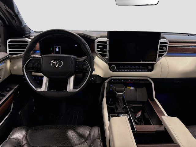 Used 2024 Toyota Sequoia Capstone AWD/4WD image 20
