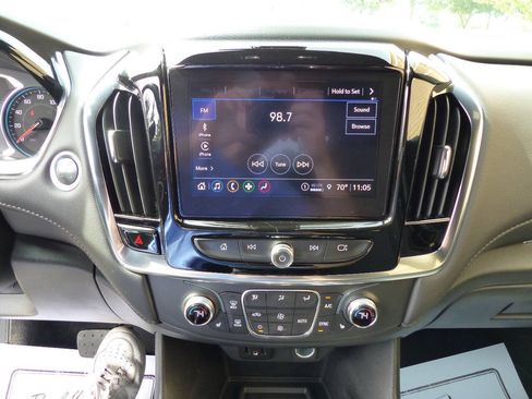 Used 2023 Chevrolet Traverse LT AWD/4WD image 30
