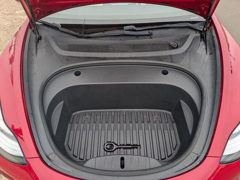 Used 2020 Tesla Model 3 Standard Range Plus image 8